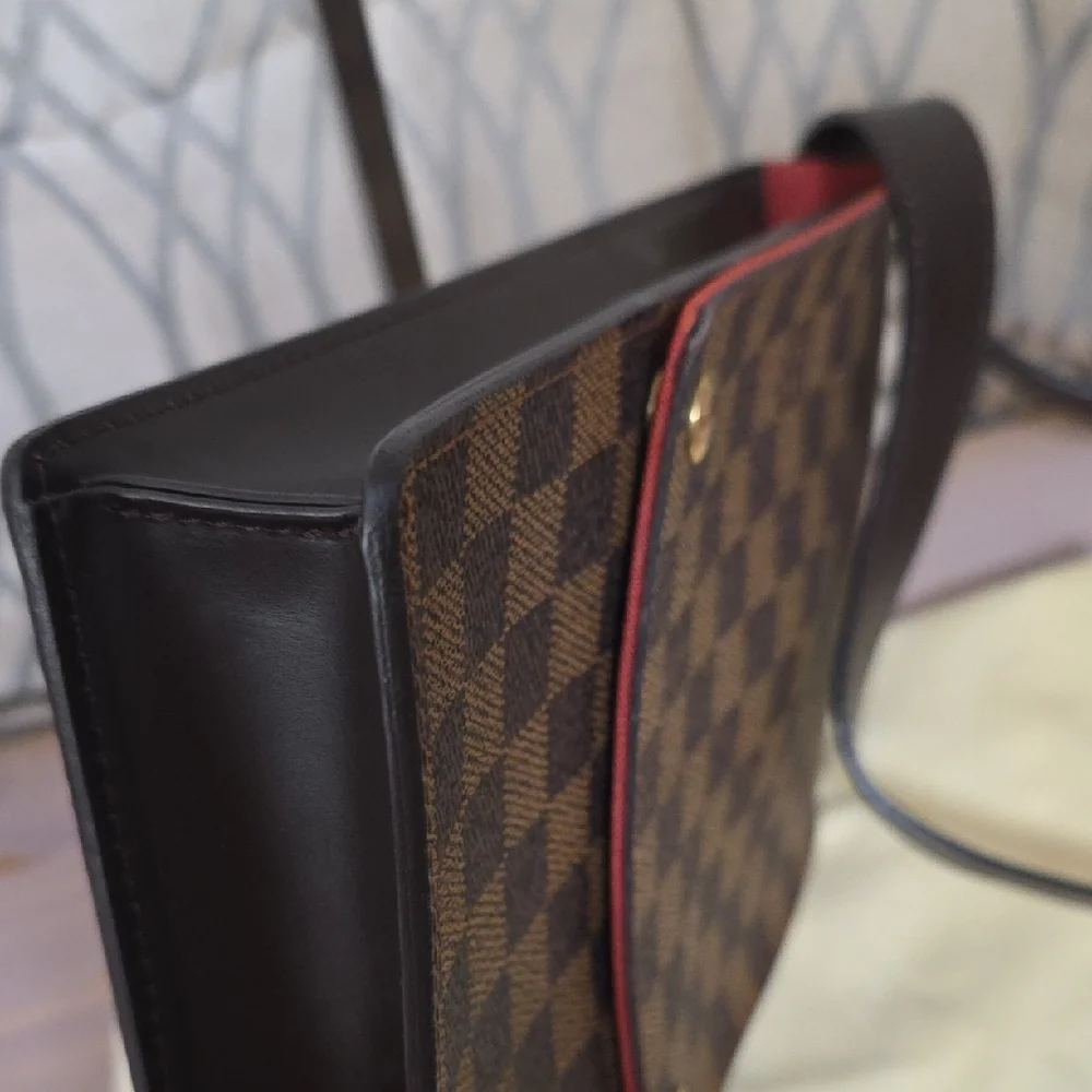 Louis Vuitton Dark Brown Checkered Messenger Bag With Dust Bag And Podhmark COA